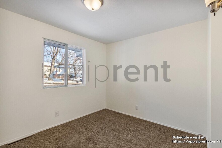 Building Photo - 10017 Sprague St