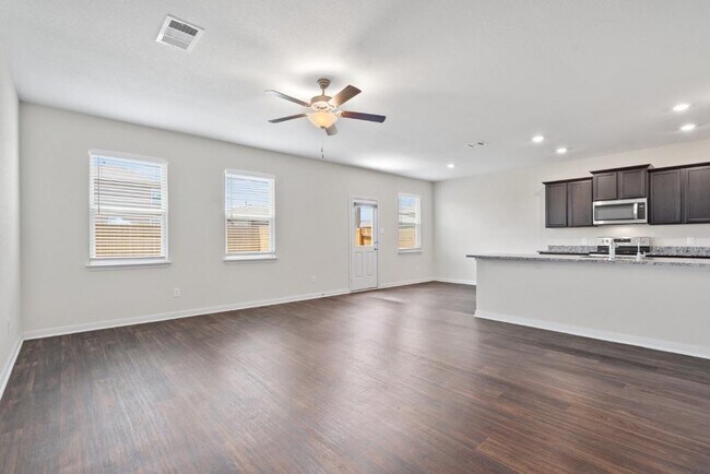 Building Photo - 1342 Amy Dr