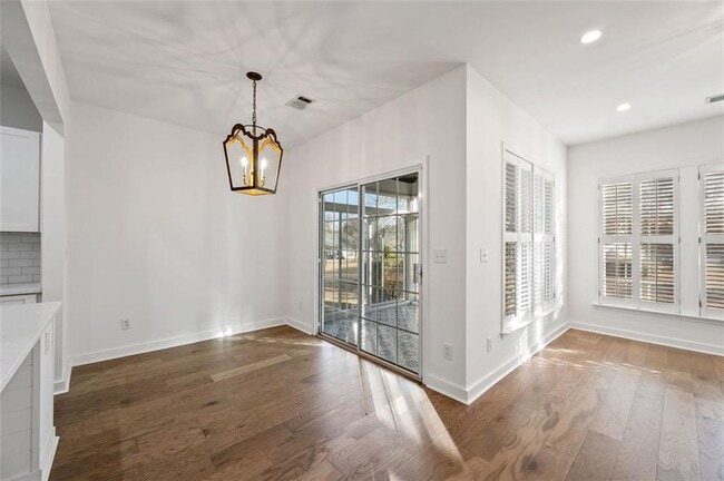 Building Photo - 4090 Prince Charles Dr