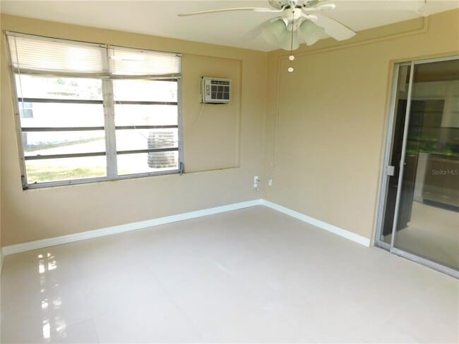 Building Photo - 4902 Largo Terrace