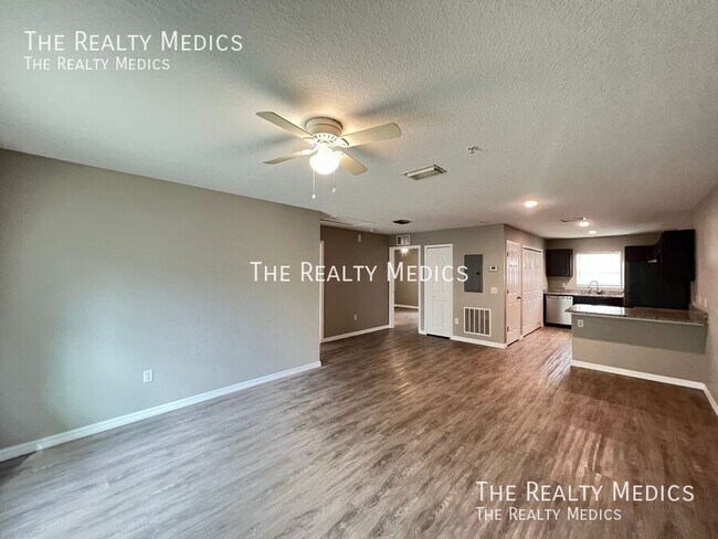 Building Photo - 8106 Juniper Rd