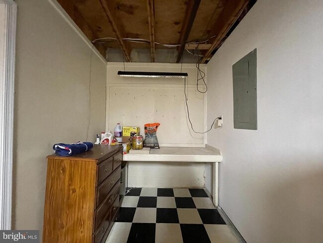 Building Photo - 2824 Elliott St