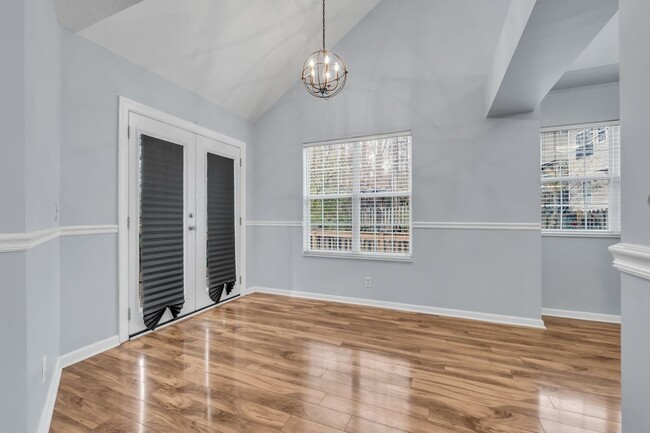 Building Photo - 5904 Colchester Dr