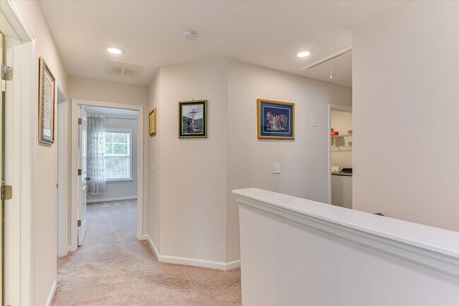 Building Photo - 6051 Big Pond Trl