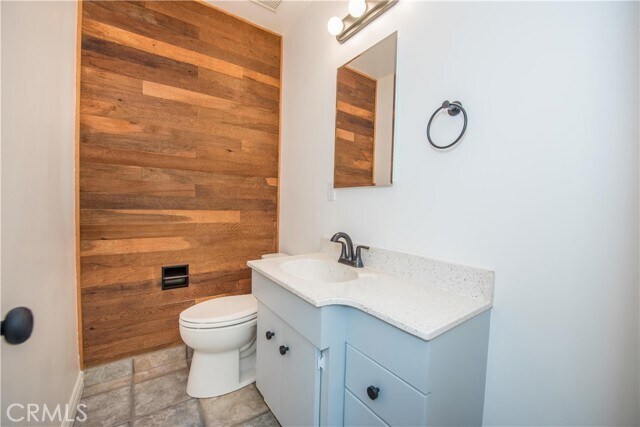 Building Photo - 2097 Orange Ave