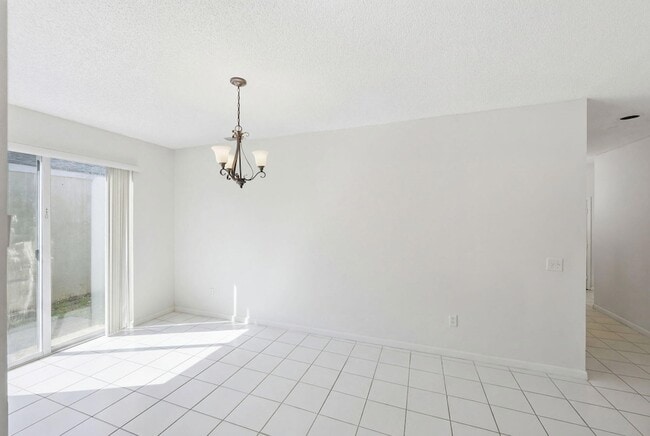 Building Photo - 1239 Sussex St