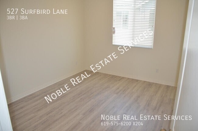 Building Photo - 527 Surfbird Ln