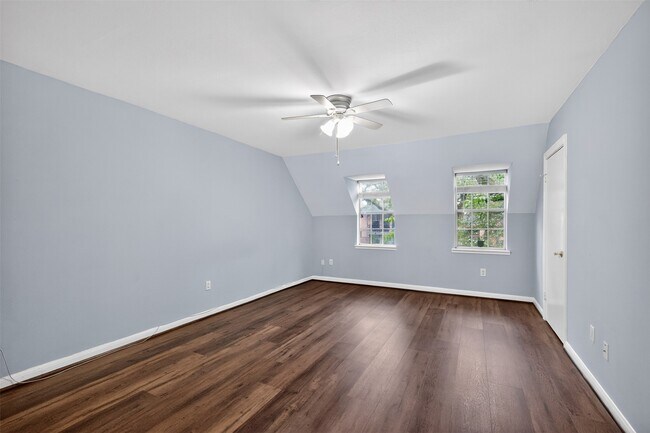 Building Photo - 5231 Arboles Dr