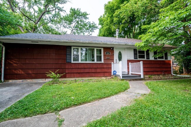 Primary Photo - 778 Harley Dr