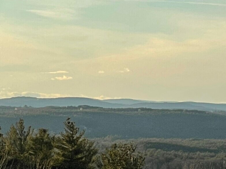 Bonus:Beautiful views! - 30 Quimby Mountain Rd