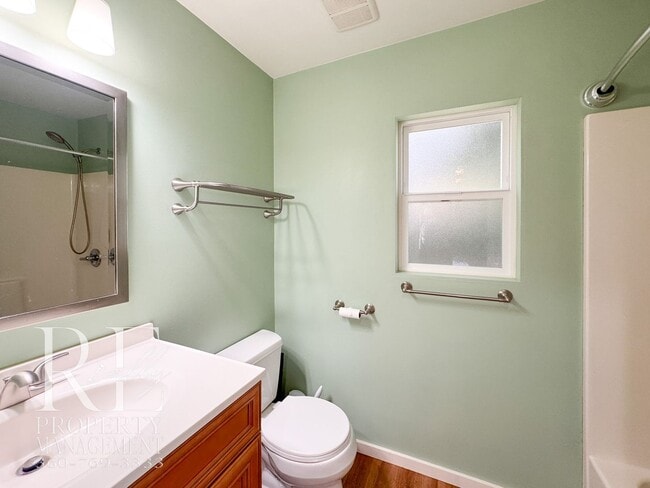 Building Photo - Private Retreat with Expansive Yard & Loft Space