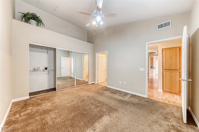 Building Photo - 75 N Valle Verde Dr