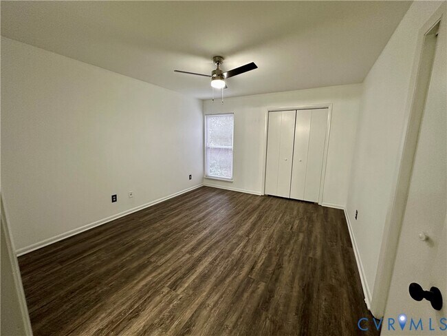 Building Photo - 70 Summer E