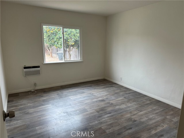 Building Photo - 6010 Hart Ave