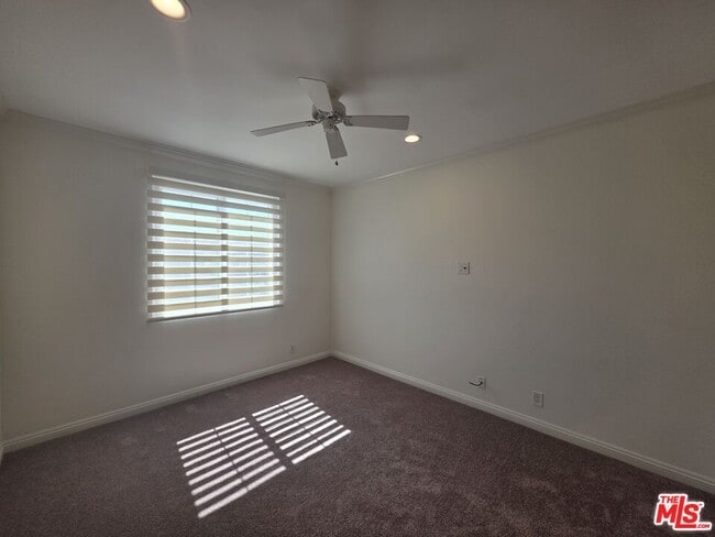 Building Photo - 8505 Gulana Ave