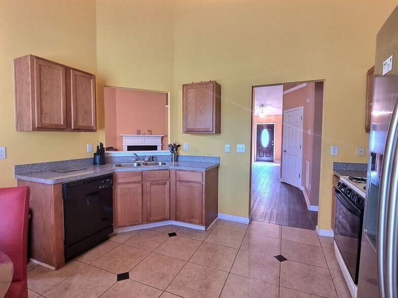Building Photo - 1734 Spring Hill Cove