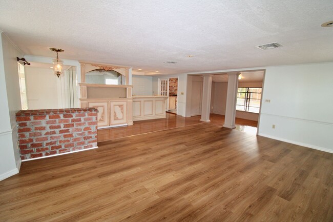 Building Photo - Stunning 3-Bed, 2-Bath Spanish-Inspired Custom Home with Elegant Gardens & Fountains