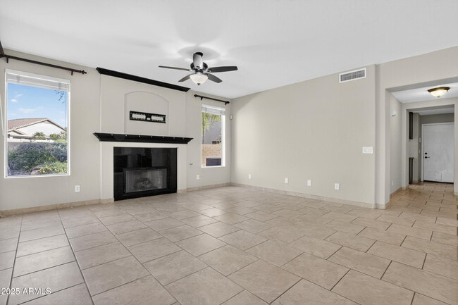 Building Photo - 4302 E Mossman Rd