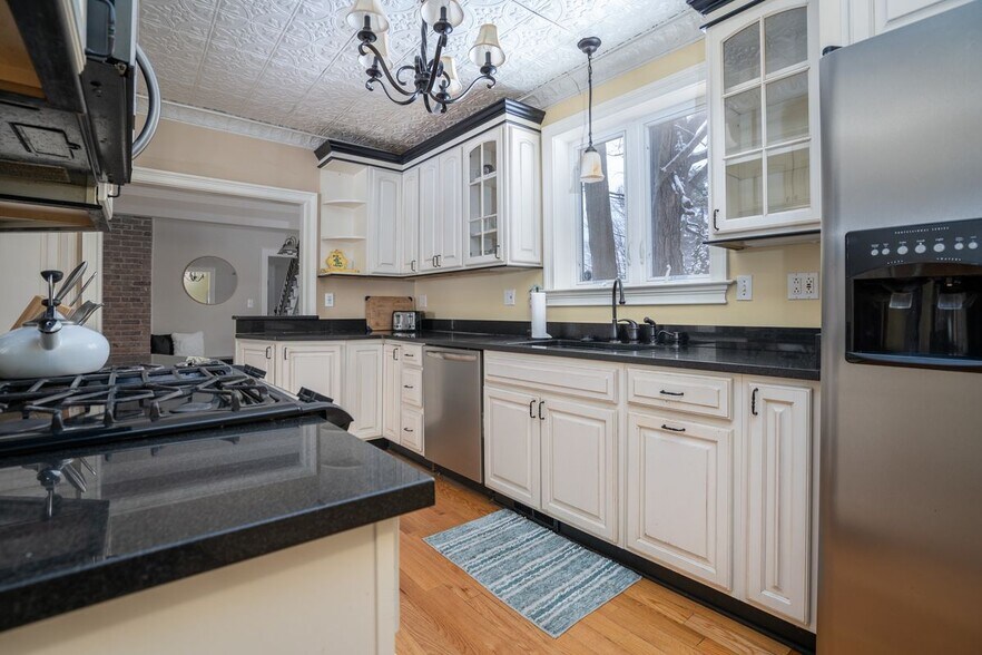 Building Photo - 308 Ballston Ave