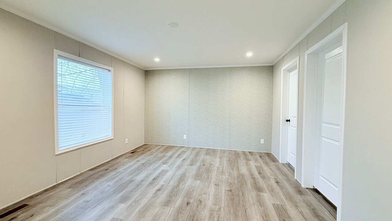 Building Photo - 29647 Erie Ct