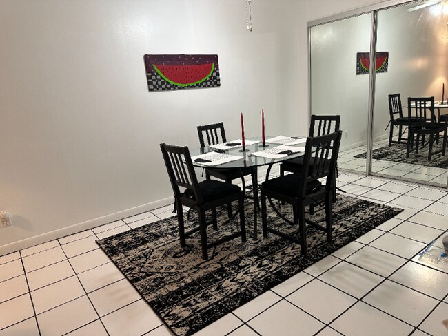 Building Photo - 3105 Oakland Shores Dr