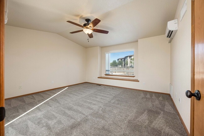 Building Photo - 2353 Saturn Cir