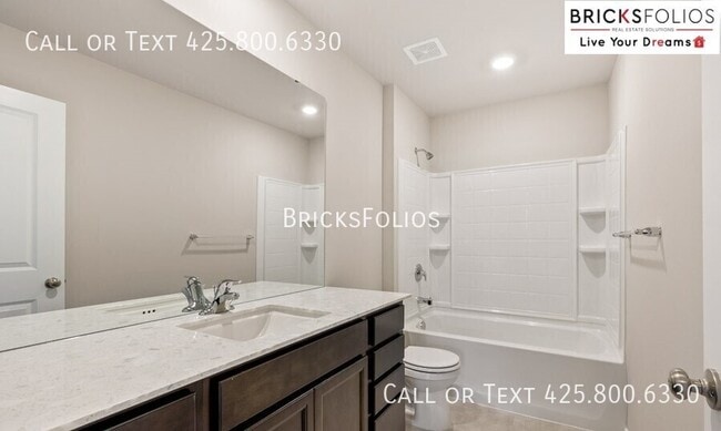 Building Photo - 1217 SW Pendleton Way