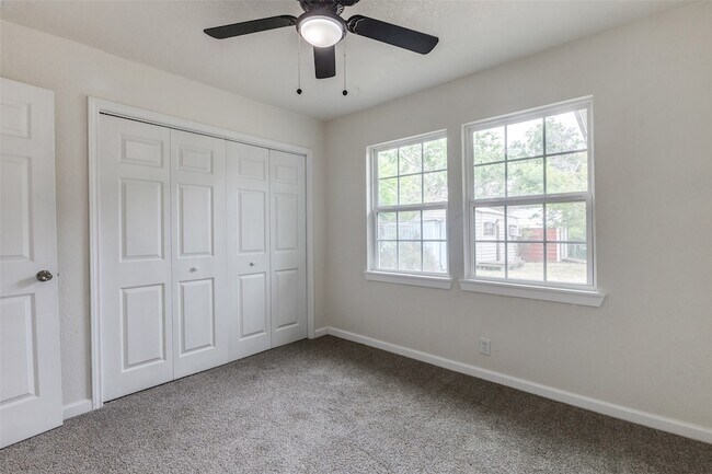 Building Photo - 2908 Scottsbluff Dr