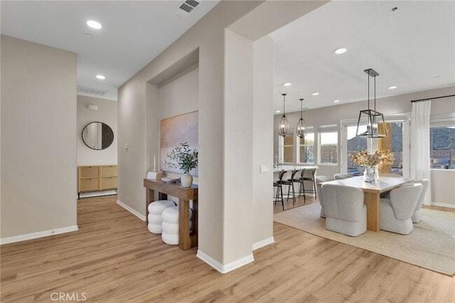 Building Photo - 17066 Takipi Rd