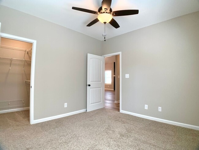 Building Photo - 413 Ayden Ln