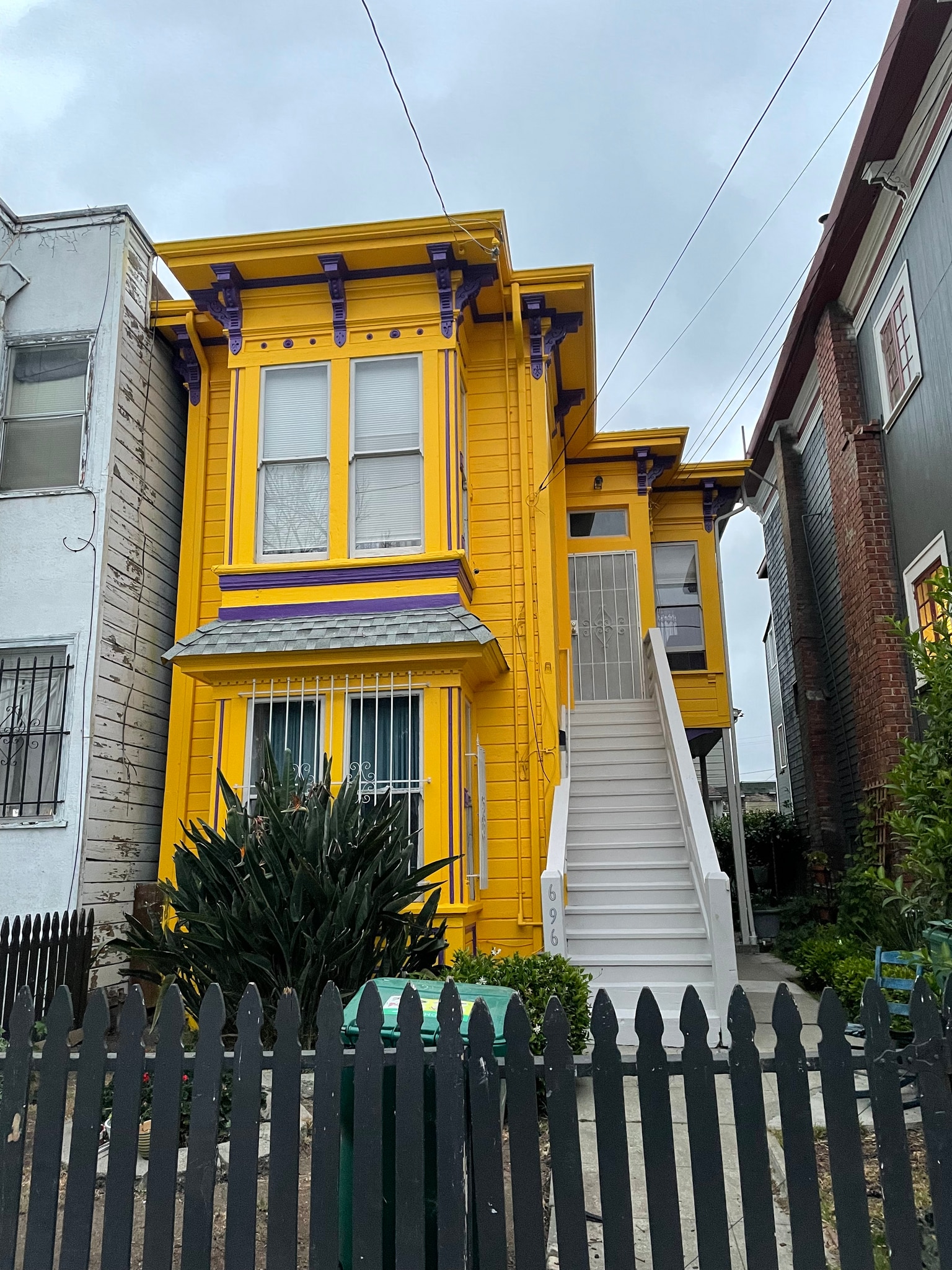 First Floor Unit - 694 25th St