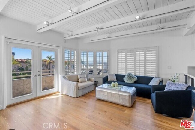 Building Photo - 712 Highland Ave