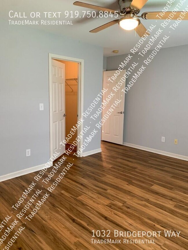 Building Photo - 1032 Bridgeport Way