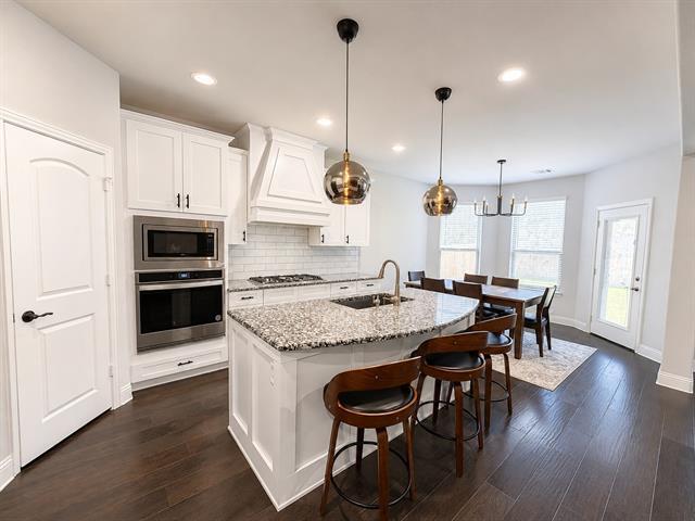 Building Photo - 4852 Purlieu Dr