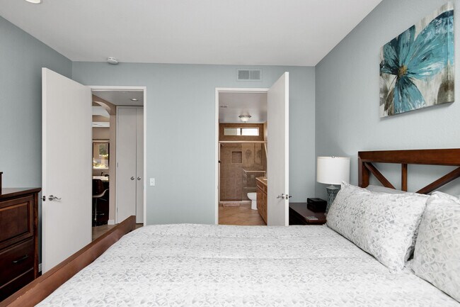 Building Photo - 67320 Cumbres Ct