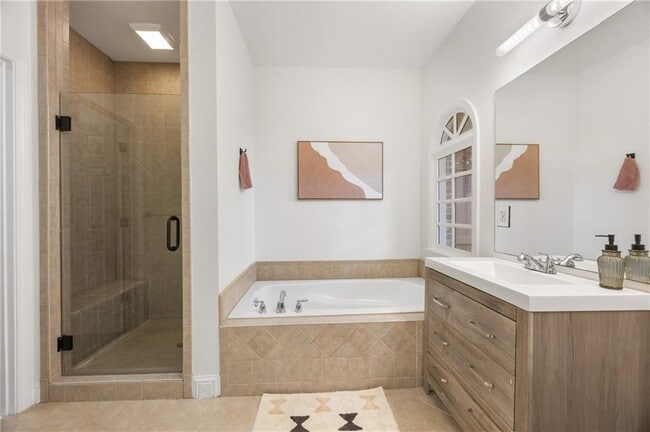 Building Photo - 638 Parkside Vlg Wy