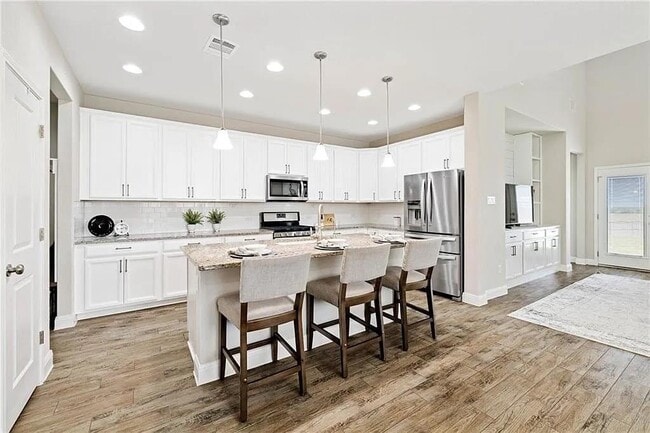Building Photo - 165 Carlina Lp