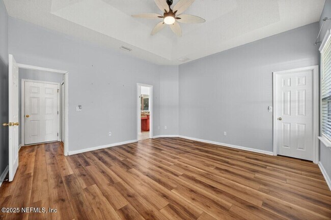 Building Photo - 9281 Sharnbrook Ln
