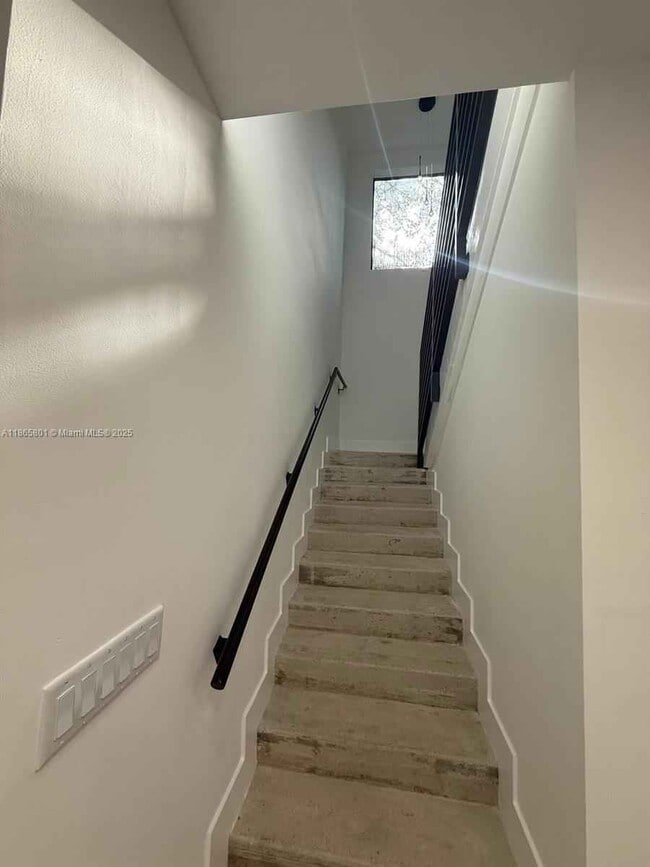 Building Photo - Northwest 99th Terrace, Miami, FL 33147 - ...