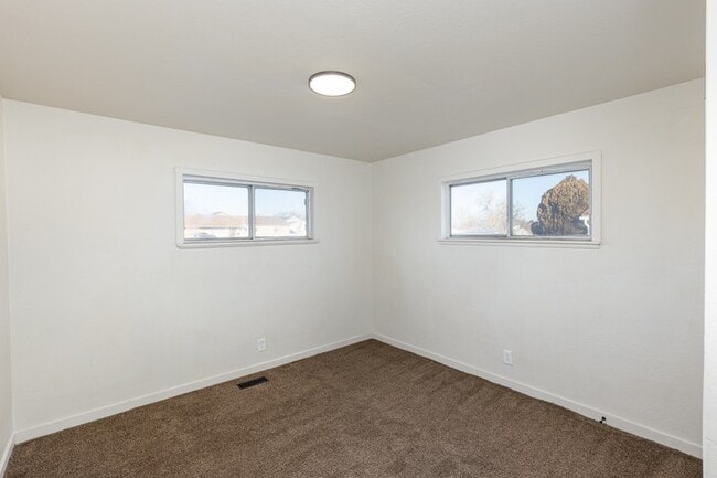 Building Photo - 4821 S 4180 W