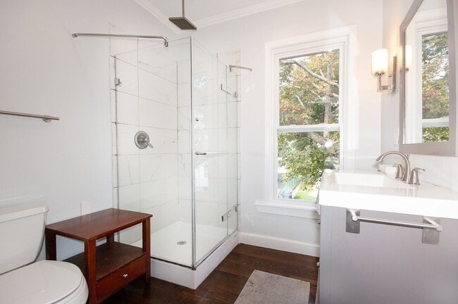 Building Photo - 30 Thornley St