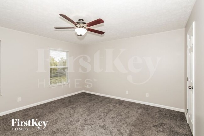Building Photo - 2843 Cranbrook Dr