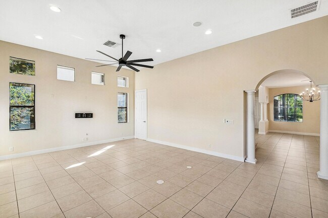 Building Photo - 10509 Vignon Ct