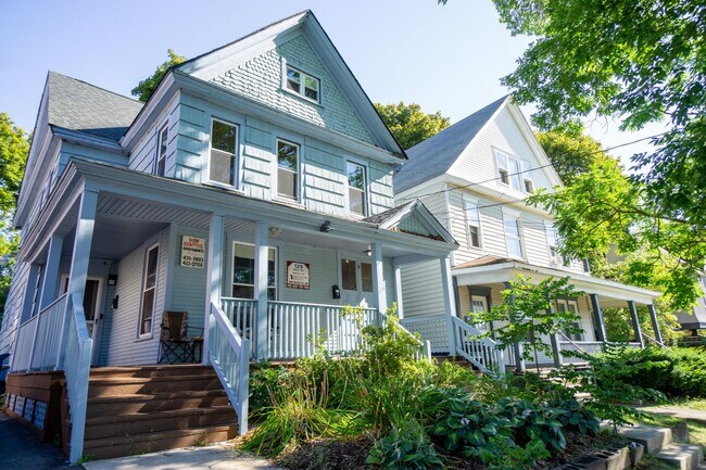 Primary Photo - 129 Dell St