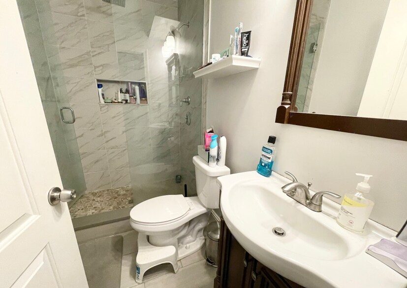 Building Photo - 31 Rawson St