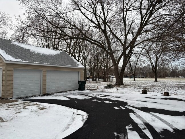 Building Photo - 3226 181st St