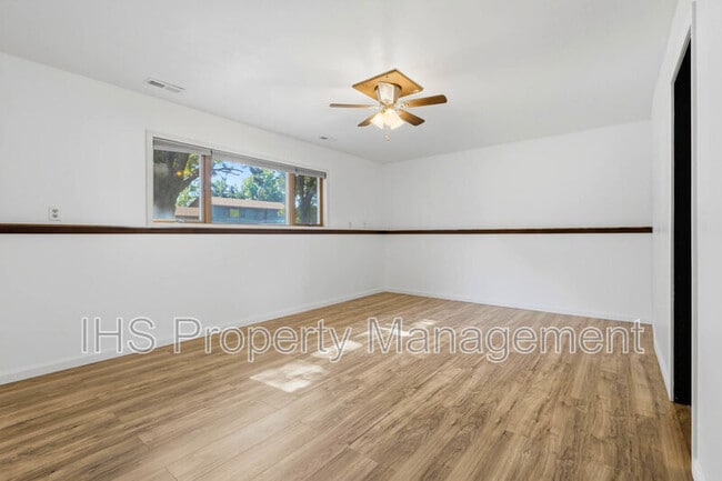 Building Photo - 603 N Conway Pl