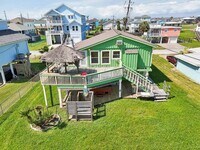 Building Photo - 4211 San Jacinto Dr
