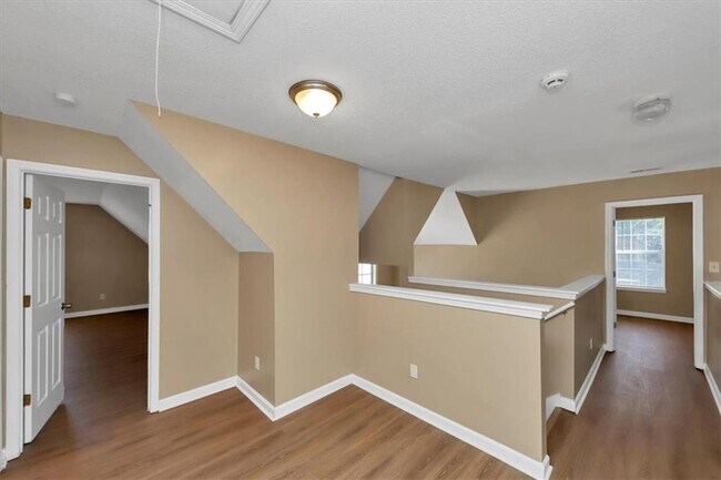 Building Photo - 1260 Crestridge Ln
