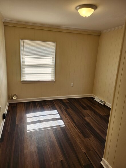Building Photo - 84 N Estate Dr